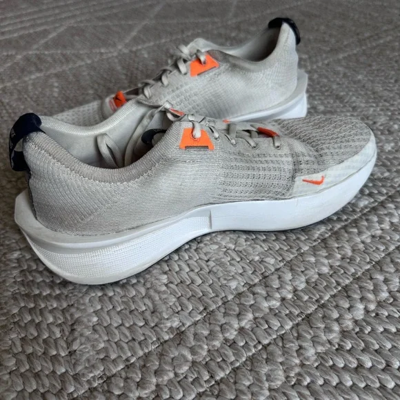 Nike White and Orange Athletic Sneakers - Picture 12 of 15
